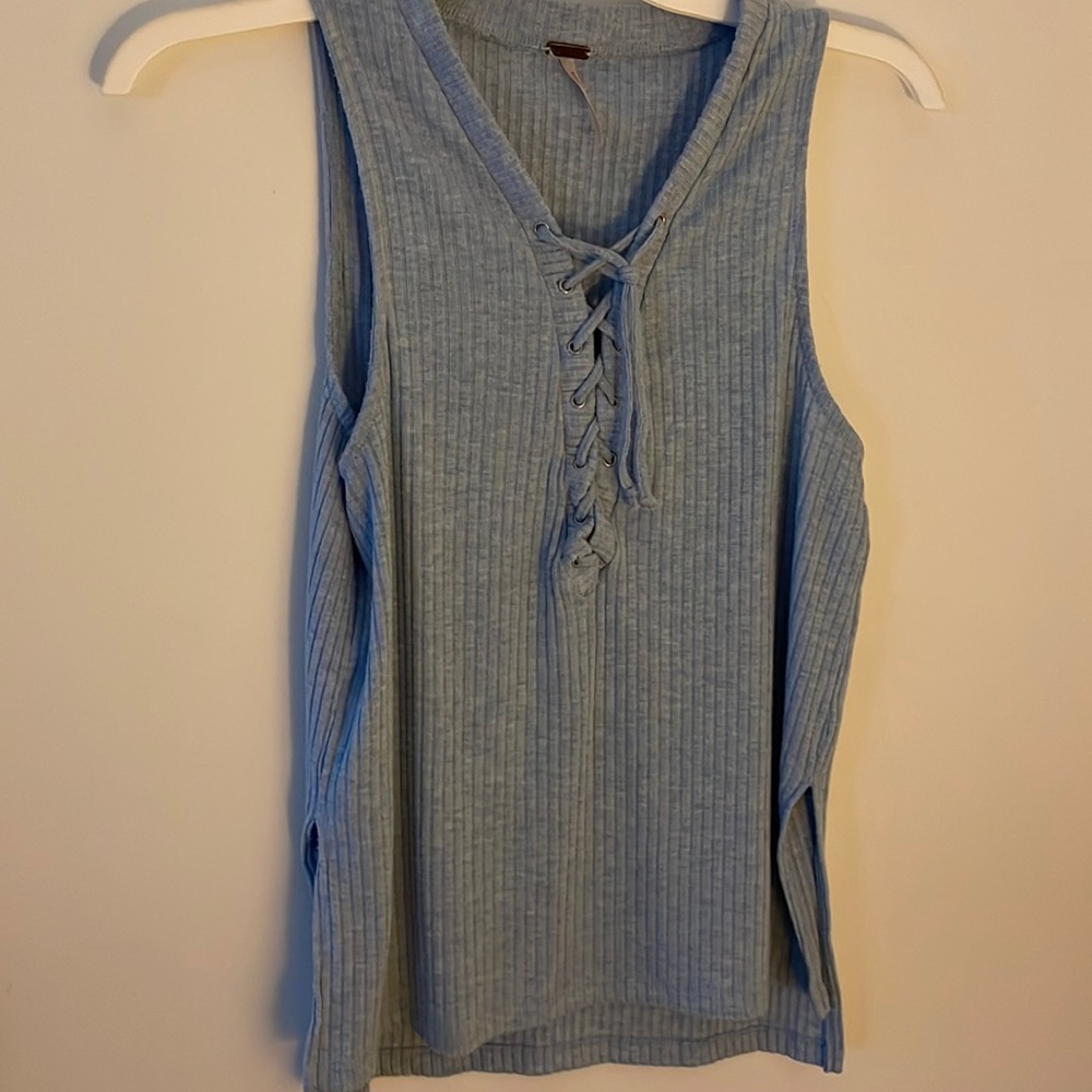 Blue gray ribbed sleeveless top